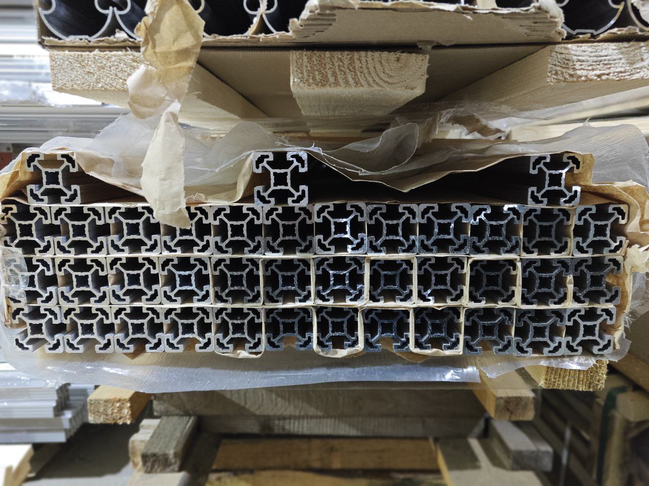 alyuminievyy-konstruktsionnyy-profil-40-40