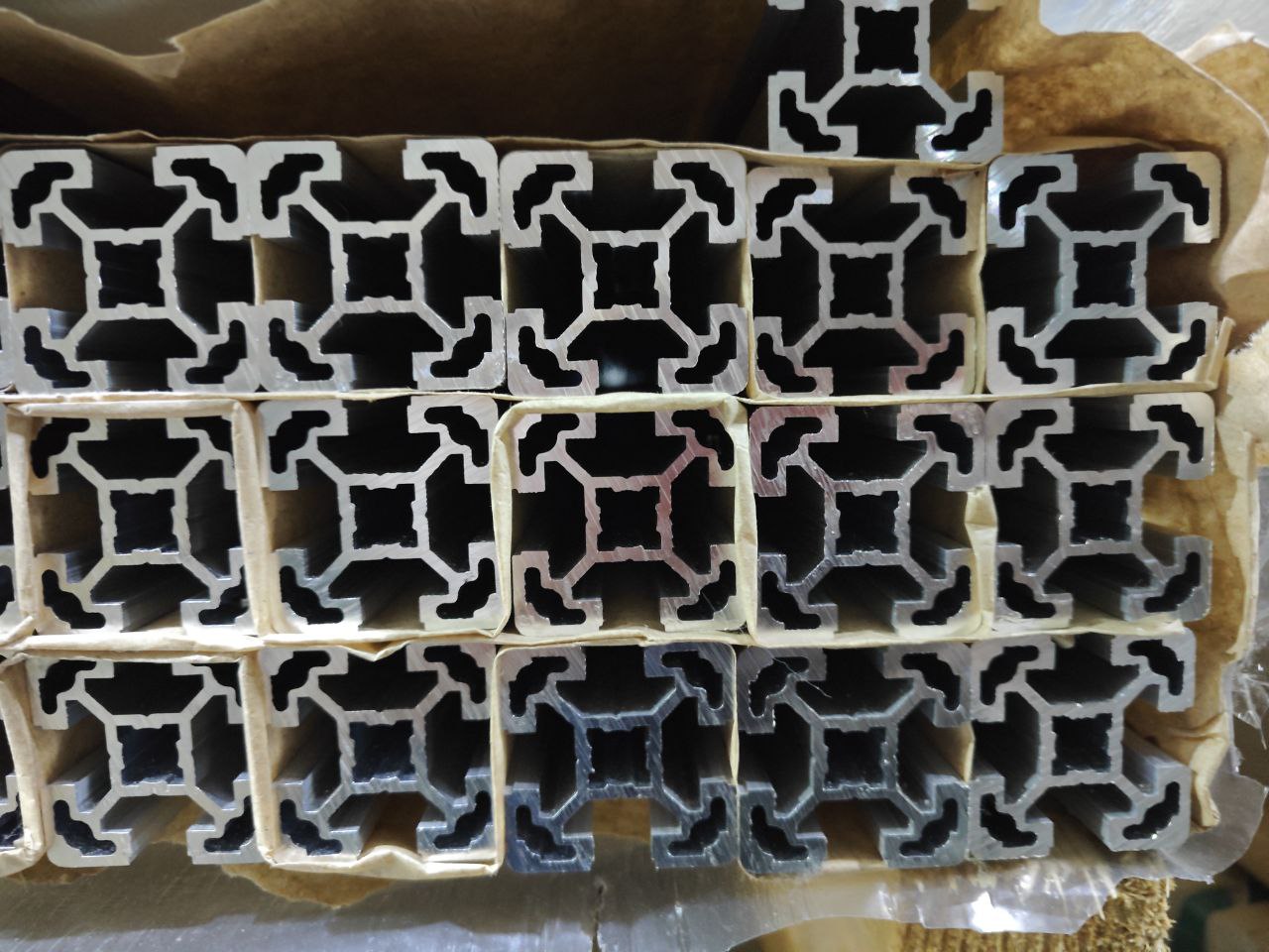 alyuminievyy-konstruktsionnyy-profil-40-40